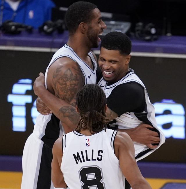 也传递了亚 也传递了亚