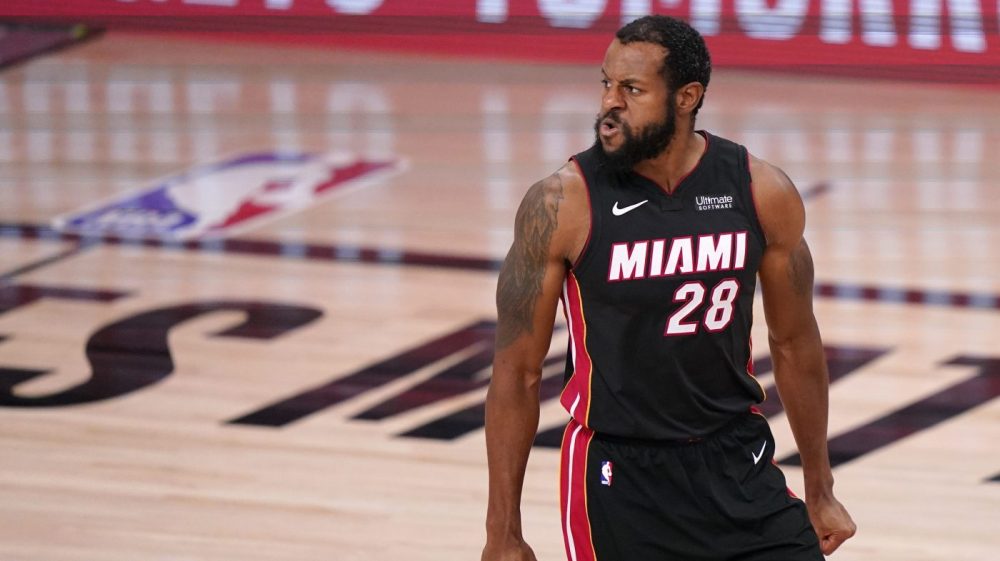 赛季中后期 赛季中后期