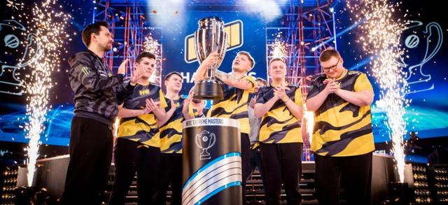 足球的无限 足球的无限